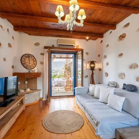 Paros' Slice Of Paradise * Krotiri