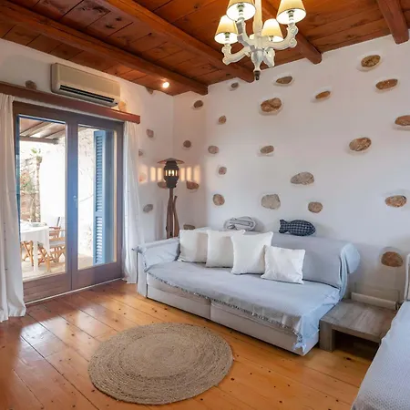Paros' Slice Of Paradise